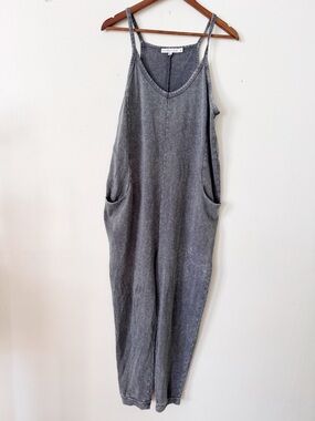 Sincerely Jules Washed Gray Women's Sleeveless Jumpsuit medium